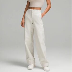 Utilitech Relaxed Fit Mid-Rise Trouser - Bone